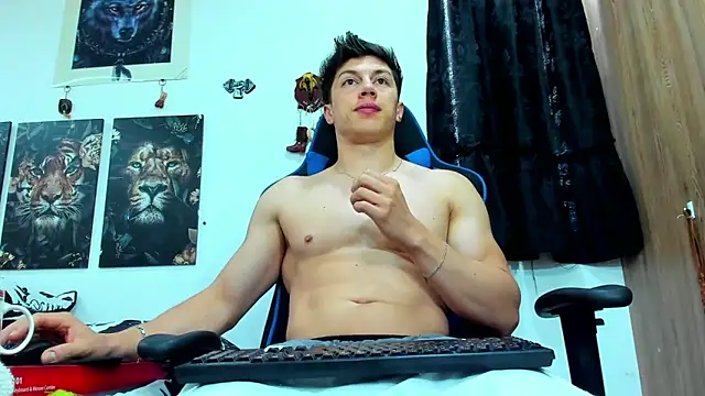 Snapshot of javiersexymann chatting on 03.05.25 javiersexymann online show from 03.05.25