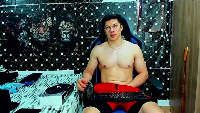 Snapshot of javiersexymann chatting on 05.08.26 javiersexymann online show from 05.08.26