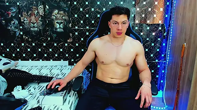 Snapshot of javiersexymann chatting on 06.10.26 javiersexymann online show from 06.10.26
