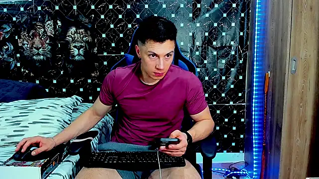 Snapshot of javiersexymann chatting on 07.14.26 javiersexymann online show from 07.14.26