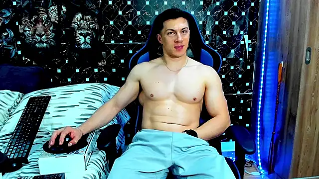 Snapshot of javiersexymann chatting on 07.21.26 javiersexymann online show from 07.21.26