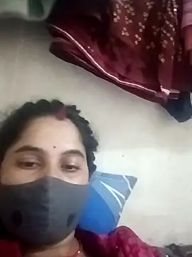 Snapshot of JULEE-740 chatting on 11.04.25 JULEE-740 online show from 11.04.25