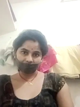 Snapshot of JULEE-740 chatting on 11.09.25 JULEE-740 online show from 11.09.25