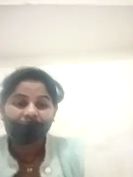 Snapshot of JULEE-740 chatting on 11.17.25 JULEE-740 online show from 11.17.25