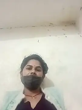 Snapshot of JULEE-740 chatting on 12.02.25 JULEE-740 online show from 12.02.25