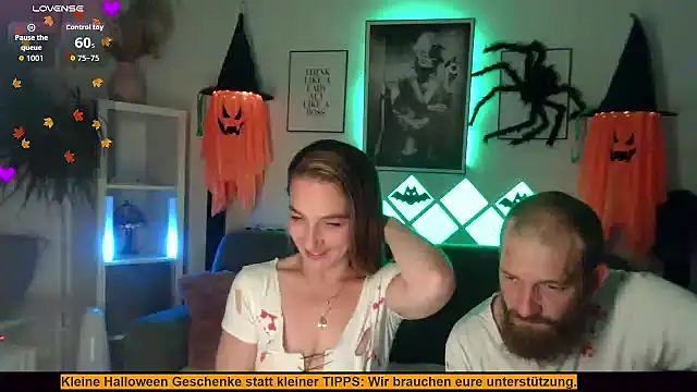 XBellaXundXUweX online show from 10.21.25