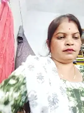 Snapshot of Rajnee33A chatting on 11.05.25 Rajnee33A online show from 11.05.25