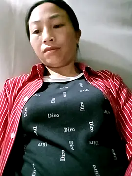 Snapshot of lucybaby00 chatting on 04.27.26 lucybaby00 online show from 04.27.26