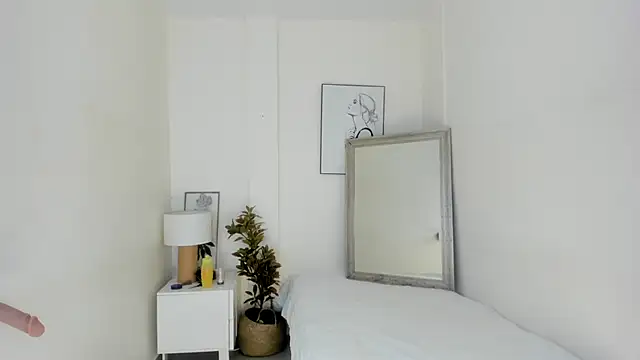 emy barnert online show from 12.02.25