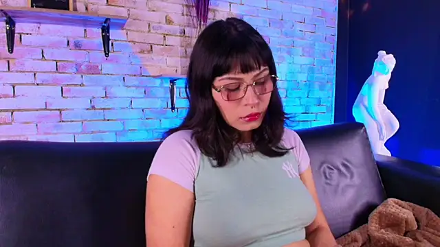 kitty malach online show from 04.11.26