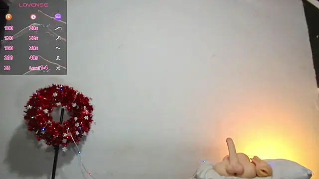 Snapshot of Angel_latinboy chatting on 11.29.25 Angel latinboy online show from 11.29.25