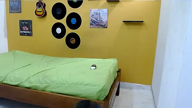 skinnyverus18 online show from 02.21.26