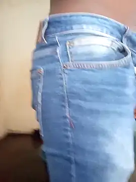 small D94 online show from 12.20.25