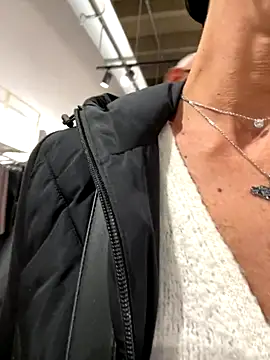 Snapshot of eddivad6974 chatting on 10.25.25 eddivad6974 online show from 10.25.25