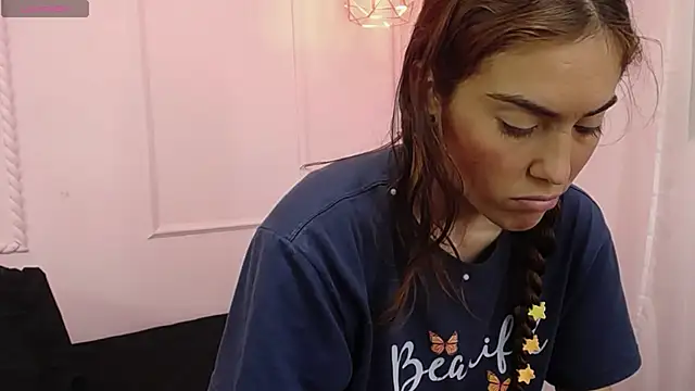 Snapshot of danna7cute chatting on 09.12.25 danna7cute online show from 09.12.25