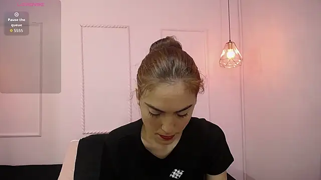 Snapshot of danna7cute chatting on 09.15.25 danna7cute online show from 09.15.25