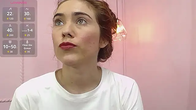 Snapshot of danna7cute chatting on 09.23.25 danna7cute online show from 09.23.25