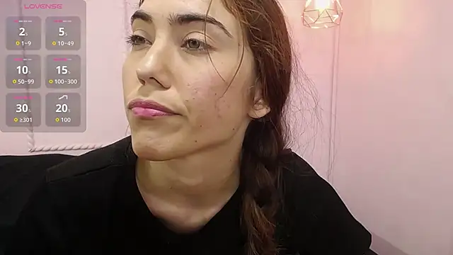 Snapshot of danna7cute chatting on 10.04.25 danna7cute online show from 10.04.25