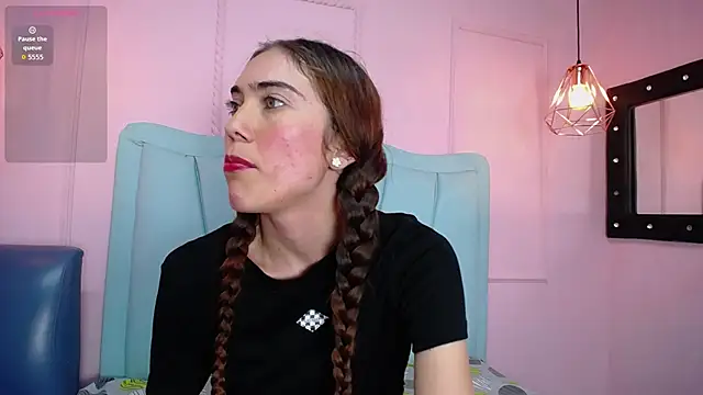 Snapshot of danna7cute chatting on 11.14.25 danna7cute online show from 11.14.25