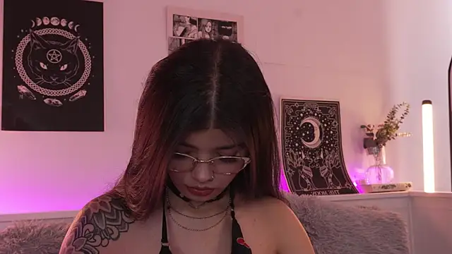 sophieee art online show from 10.09.25