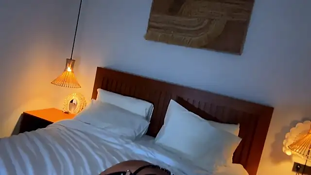 Snapshot of dolceandedi chatting on 12.02.25 dolceandedi online show from 12.02.25