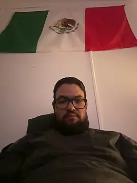 Snapshot of javier_89ER chatting on 04.07.26 javier 89ER online show from 04.07.26
