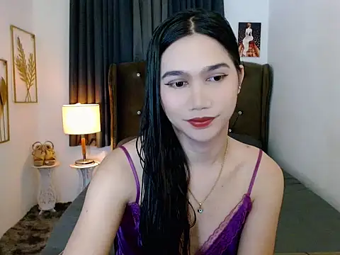 Snapshot of airyloove chatting on 11.10.25 airyloove online show from 11.10.25