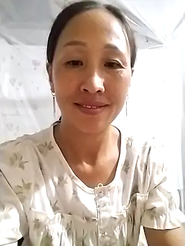 cute love00 online show from 10.19.25