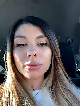 bbgurlnickii online show from 11.10.25