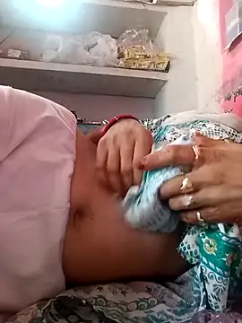 SpicyRoshni online show from 05.04.26
