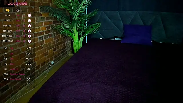 Cutiee Alicee online show from 11.19.25