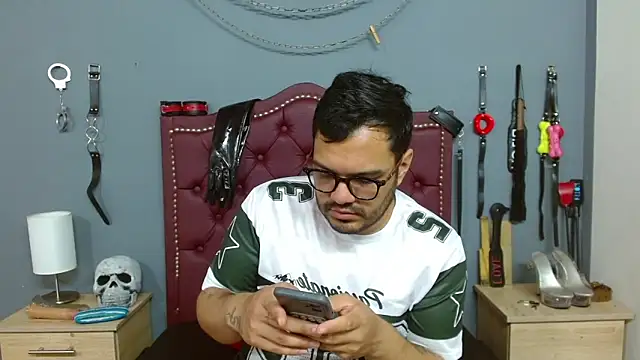 Snapshot of Stevens_db chatting on 11.14.25 Stevens db online show from 11.14.25