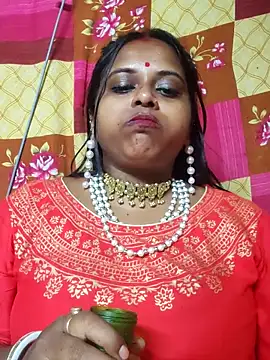 Snapshot of Hot-Show2 chatting on 10.20.25 Hot-Show2 online show from 10.20.25