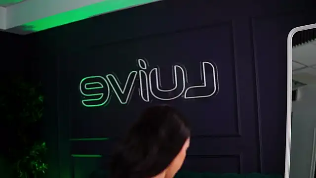 SiennaRuh online show from 10.24.25