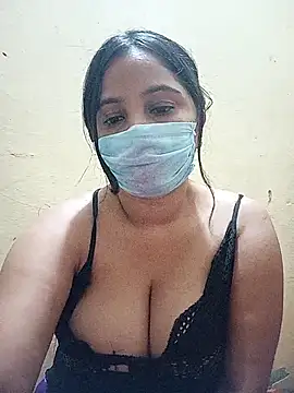 Snapshot of Lusty-radhika chatting on 09.29.25 Lusty-radhika online show from 09.29.25