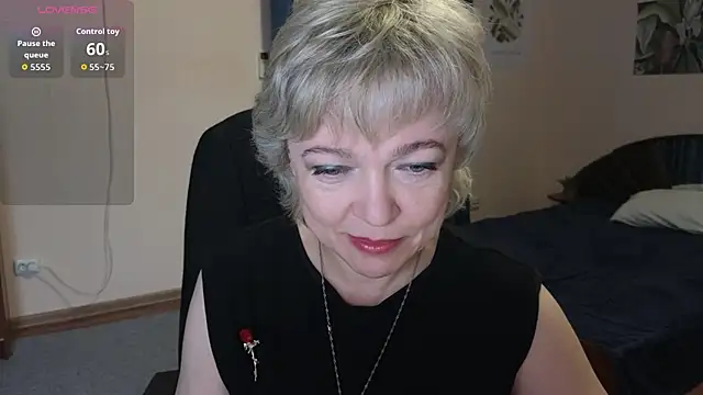 Rosette Pricky online show from 10.15.25