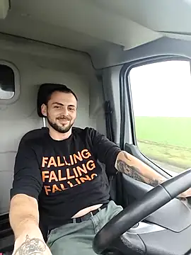 papichulo0099 online show from 12.15.25