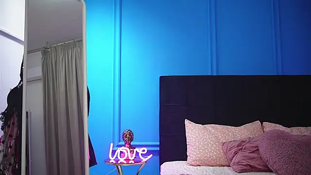 alexxisrae online show from 11.15.25