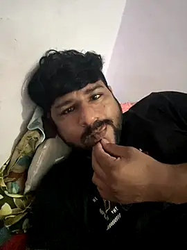 Snapshot of DeepakFucker01 chatting on 09.22.25 DeepakFucker01 online show from 09.22.25