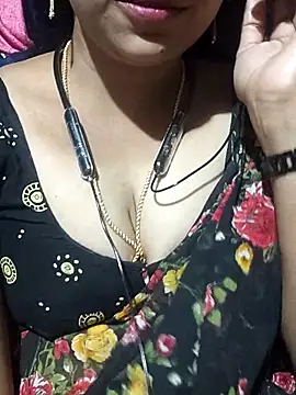 Snapshot of telugu-juliet chatting on 04.08.26 telugu-juliet online show from 04.08.26