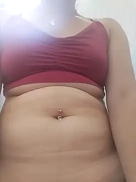 Snapshot of Dahiaa_hot chatting on 10.05.25 Dahiaa hot online show from 10.05.25