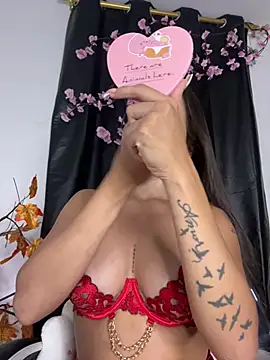 Scarlett05 online show from 04.17.26