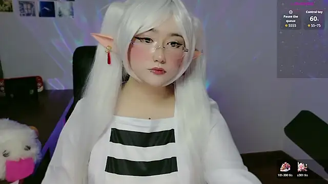 Livelle69 online show from 11.21.25