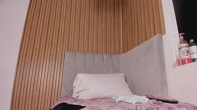 abby swith41 online show from 02.18.26