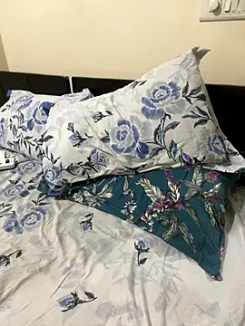 Snapshot of Horney_spidy chatting on 11.28.25 Horney spidy online show from 11.28.25