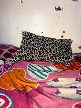 mily 09 online show from 10.08.25