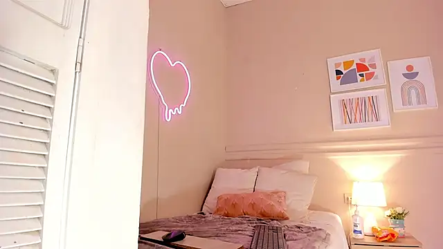  aleja x online show from 09.19.25