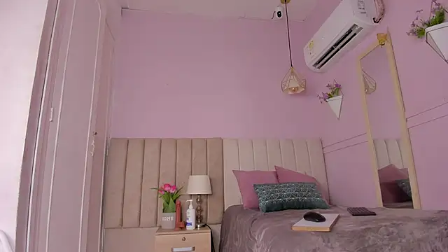  aleja x online show from 10.30.25