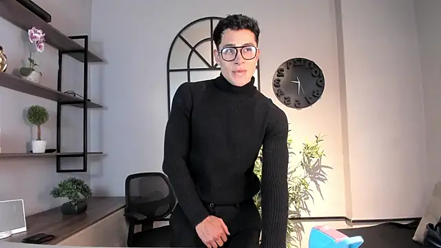 Snapshot of AustinJones_ chatting on 10.18.25 AustinJones online show from 10.18.25