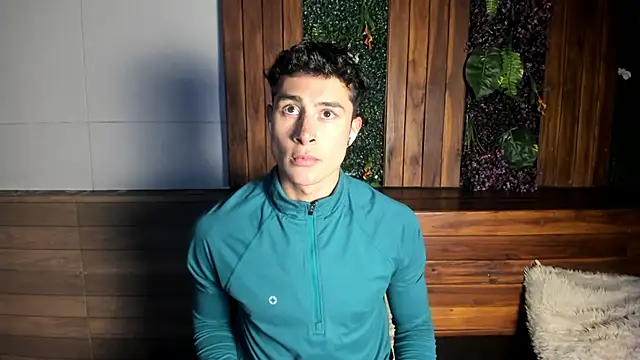 Snapshot of AustinJones_ chatting on 11.15.25 AustinJones online show from 11.15.25